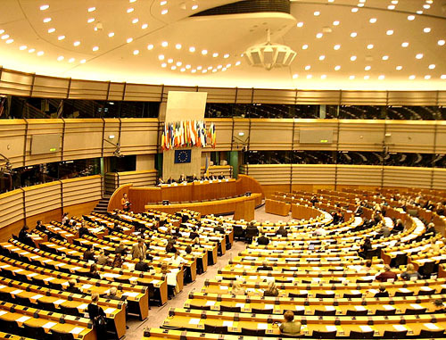 Европарламентарии заявили о радикальности и неэффективности резолюции против Азербайджана