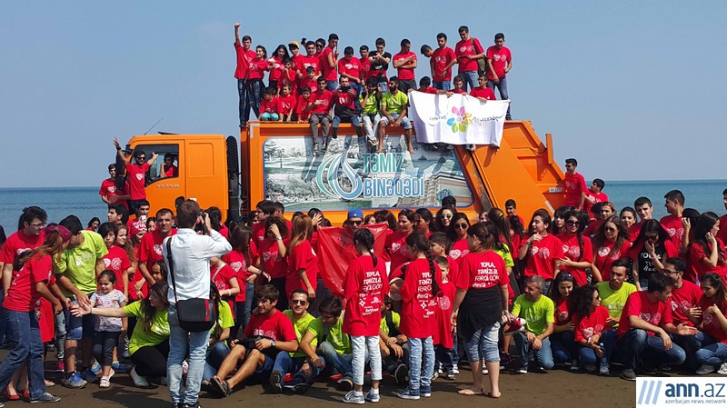 Caspian coast cleaned off garbage in campaign sponsored by Coca-Cola, Bakcell