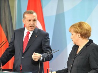 Merkel Ərdoğandan yardım istədi: 