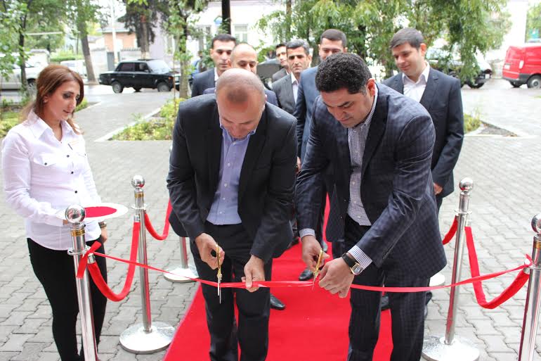 Bakcell opens service center in Lankaran