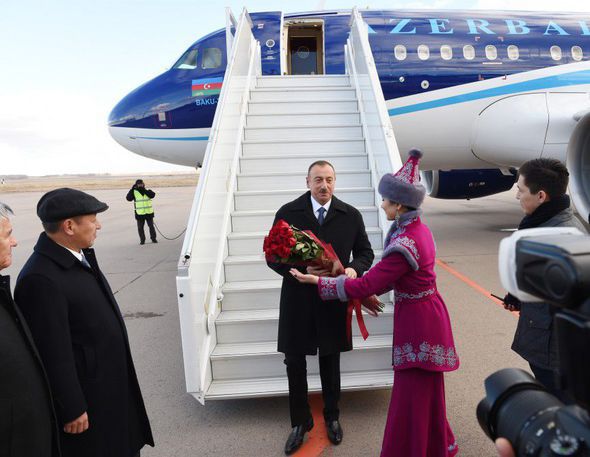 Ильхам Алиев прибыл в Казахстан