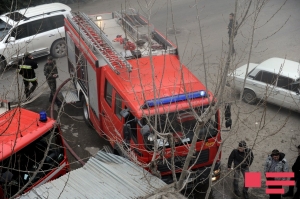 Saatlı rayonunda ticarət mərkəzi yanıb