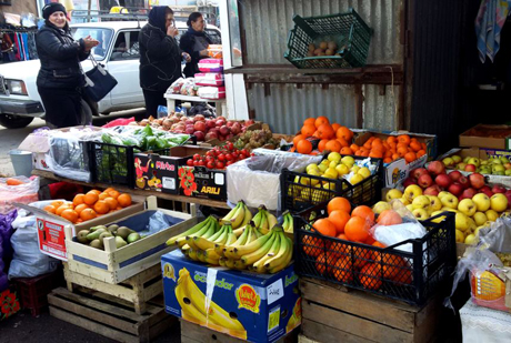 75 qəpiklik qoz bazarlarımızda 16 manata necə satılır?