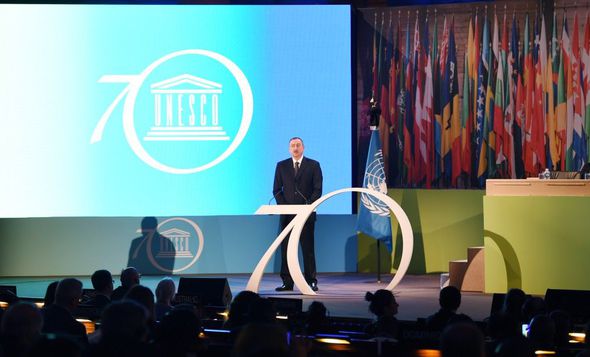 İlham Əliyev UNESCO Baş Konfransının Liderlər Forumunda - FOTOLAR