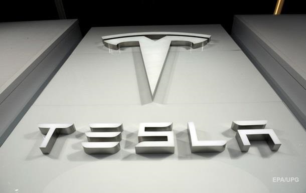 Tesla отзывает все электромобили Model S
