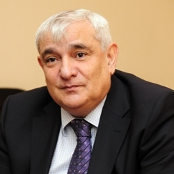 Kamal Abdullayev “Şöhrət” ordeni ilə təltif edildi