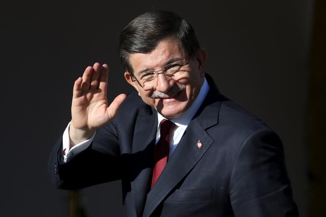 Turkey agrees with Azerbaijan to accelerate gas project: Davutoglu