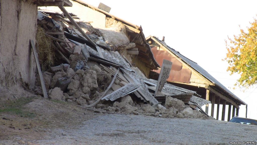 Разрушительное землетрясение в Таджикистане
