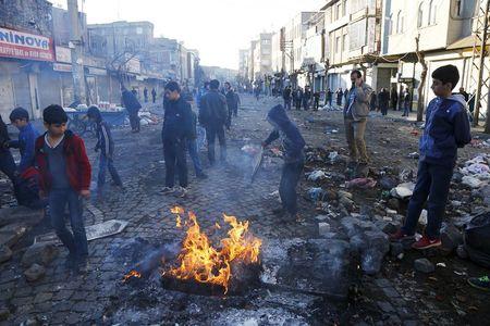 Turkey's Kurds call for self-rule amid violence in southeast