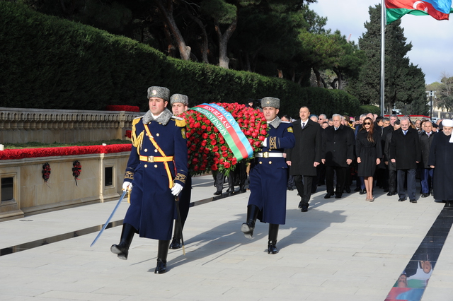 Azerbaijan commemorates victims of deadly Soviet crackdown