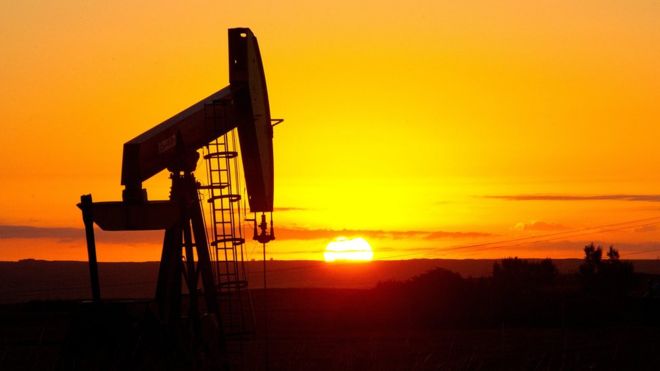 Oil firm cuts 10,000 jobs as oil price slump continues