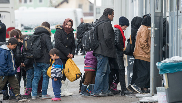 Мигрантов депортируют в Сирию и Афганистан