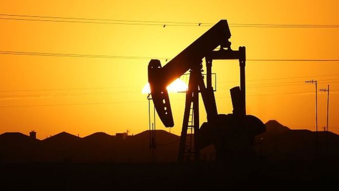 Oil falls despite Saudi-Russian output deal
