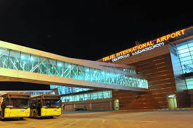 Аэропорт Тбилиси переносит рейсы