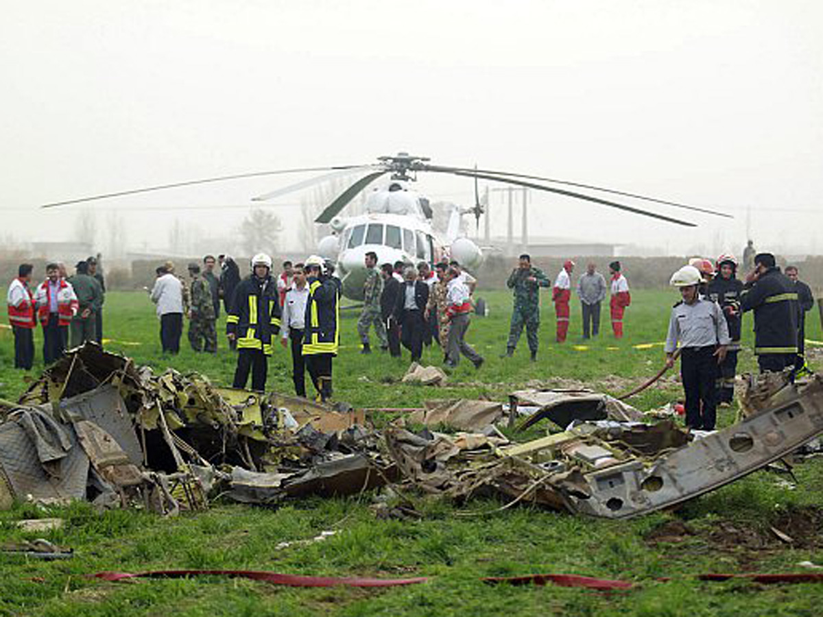 İranda helikopter qəzaya uğradı: 10 ölü