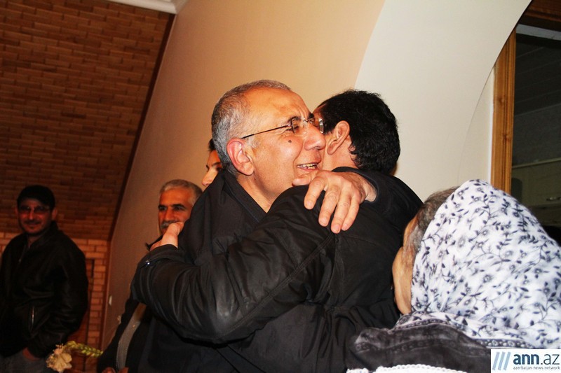 Hüquq müdafiəçisi İntiqam Əliyev evində - FOTOLAR