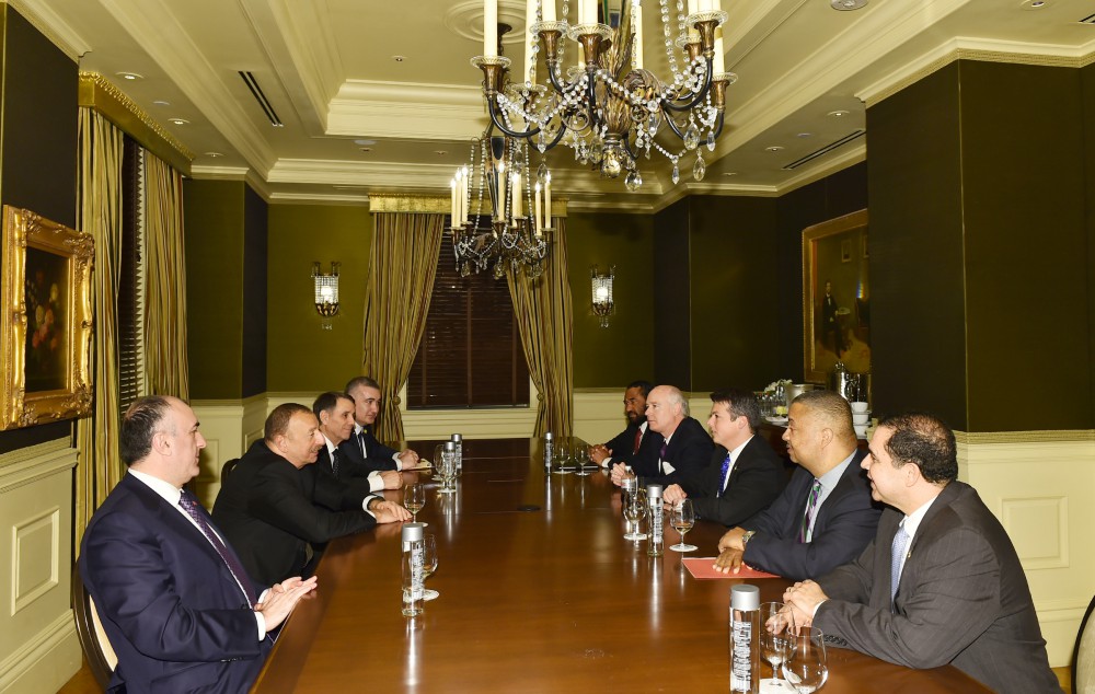 Ильхам Алиев встретился с конгрессменами