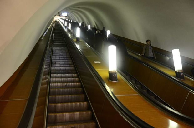 “Elmlər Akademiyası” stansiyasında eskalatorlar dəyişdirilir