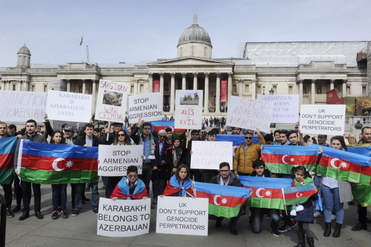 В Лондоне состоялась акция протеста против Армении - ФОТО