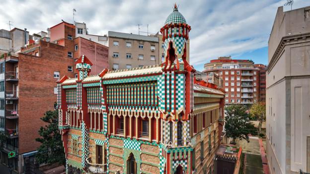 A first glimpse of Gaudi's unseen house