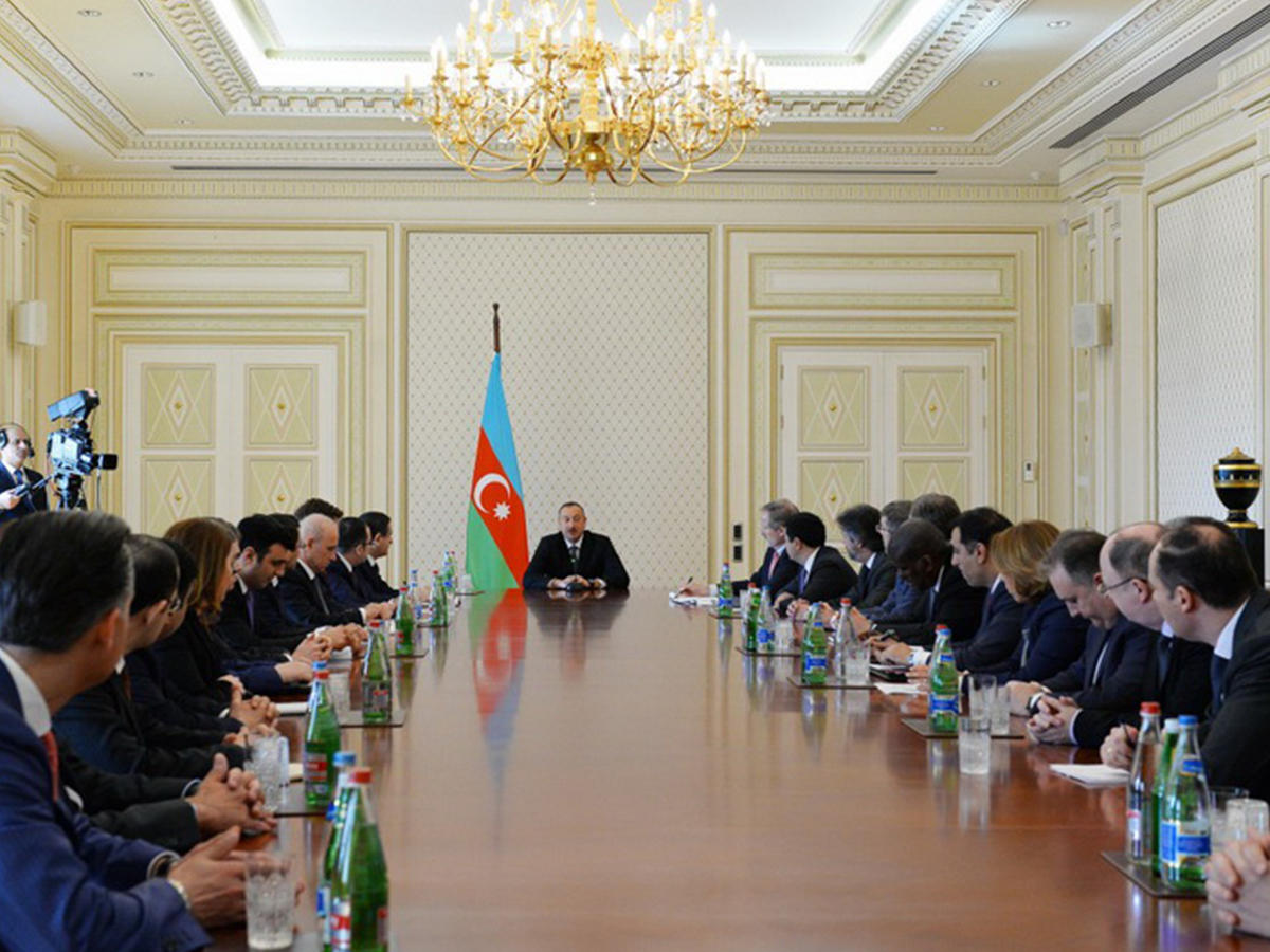 Ильхам Алиев принял делегацию из США