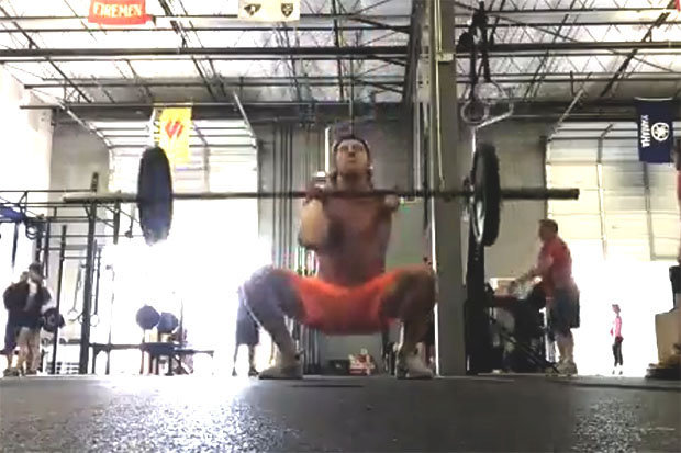 Buff one-armed weightlifter can lift WAY more than you can imagine