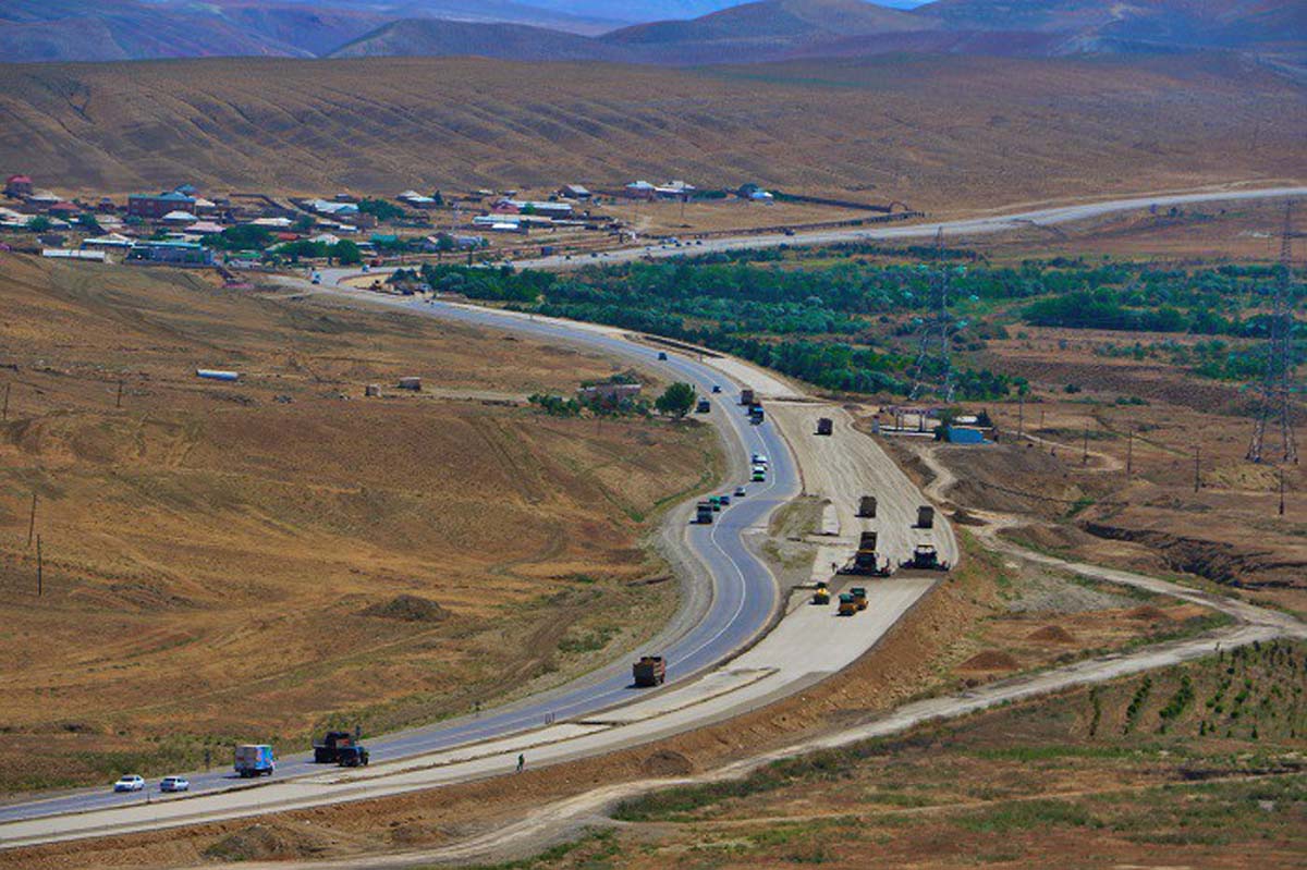 Bakı-Şamaxı-Yevlax avtomobil yolu yenidən qurulur