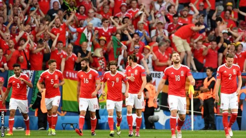 Wales & England through to knockout stages