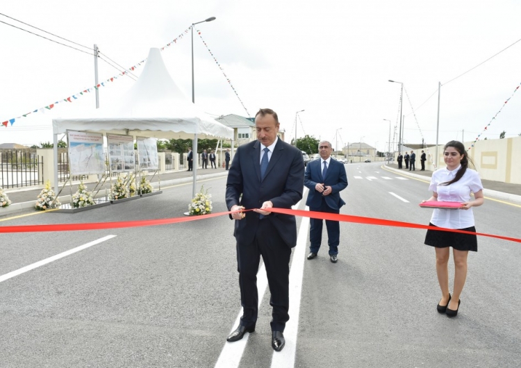 Prezident Nardaranda iki küçənin açılışında iştirak etdi