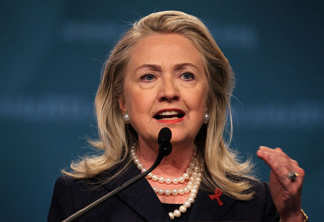 Hillari Klinton potensial vitse-prezidentin adını çəkdi