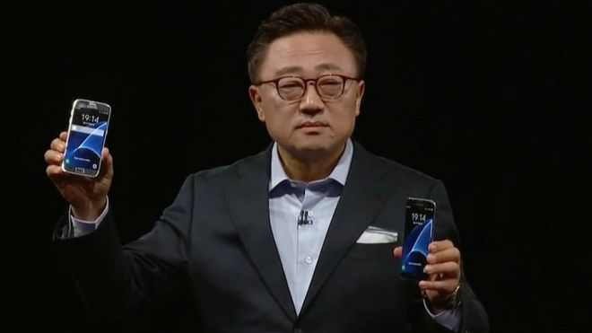 Samsung profits boosted by smartphone sales