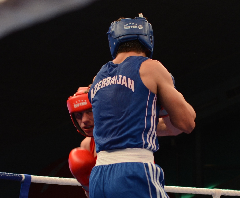 Azerbaijani boxer advances to 1/8 finals at Rio Olympics