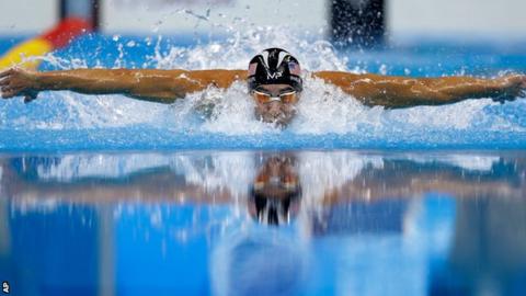 Michael Phelps beats Ryan Lochte to win 22nd gold