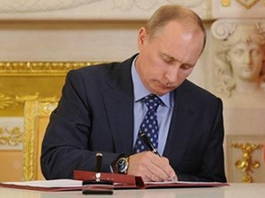 Putin təhsil nazirinin istefasını qəbul etdi