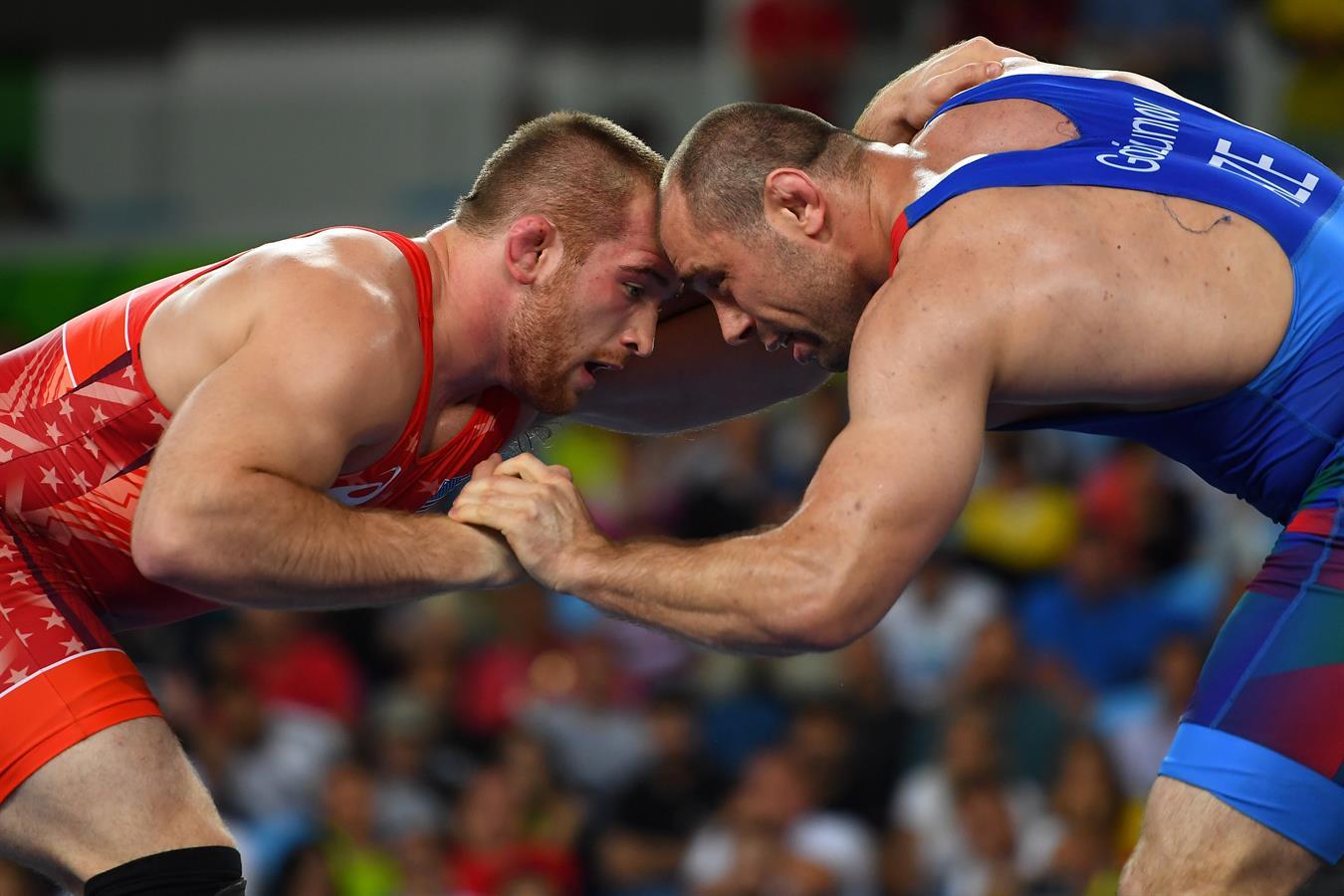 Azerbaijani wrestler wins silver at Rio 2016