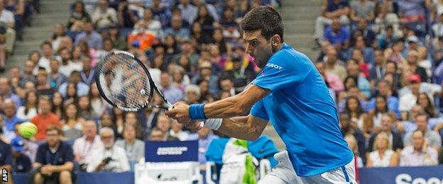 Novak Djokovic beats Kyle Edmund in fourth round