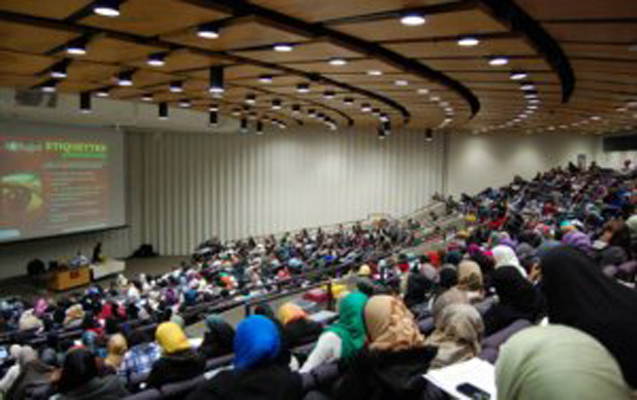 İspaniyada İslam Universiteti açıldı