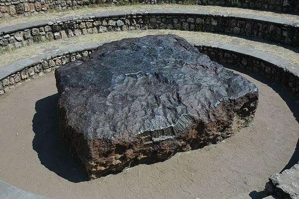 Dünyanın ən böyük meteoriti tapıldı – FOTOLAR