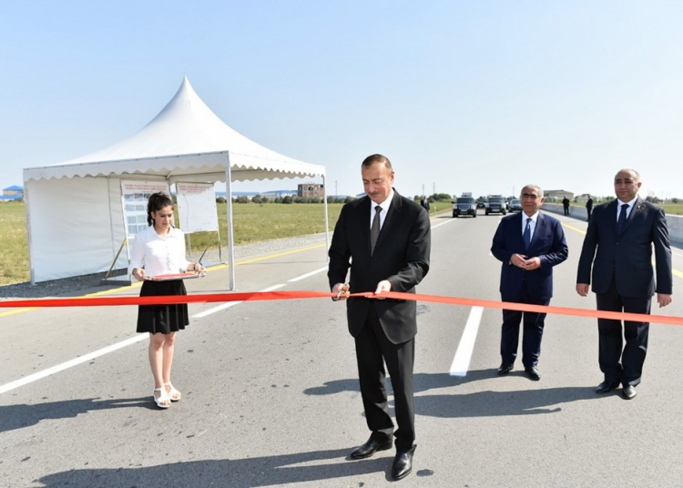Azərbaycan prezidenti avtomobil yolunun açılışında