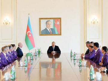 President Ilham Aliyev meets Azerbaijani Paralympians