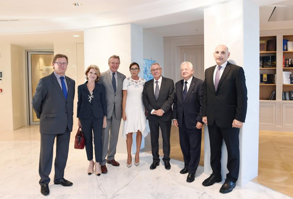 Mehriban Aliyeva meets delegation led by French Assembly member