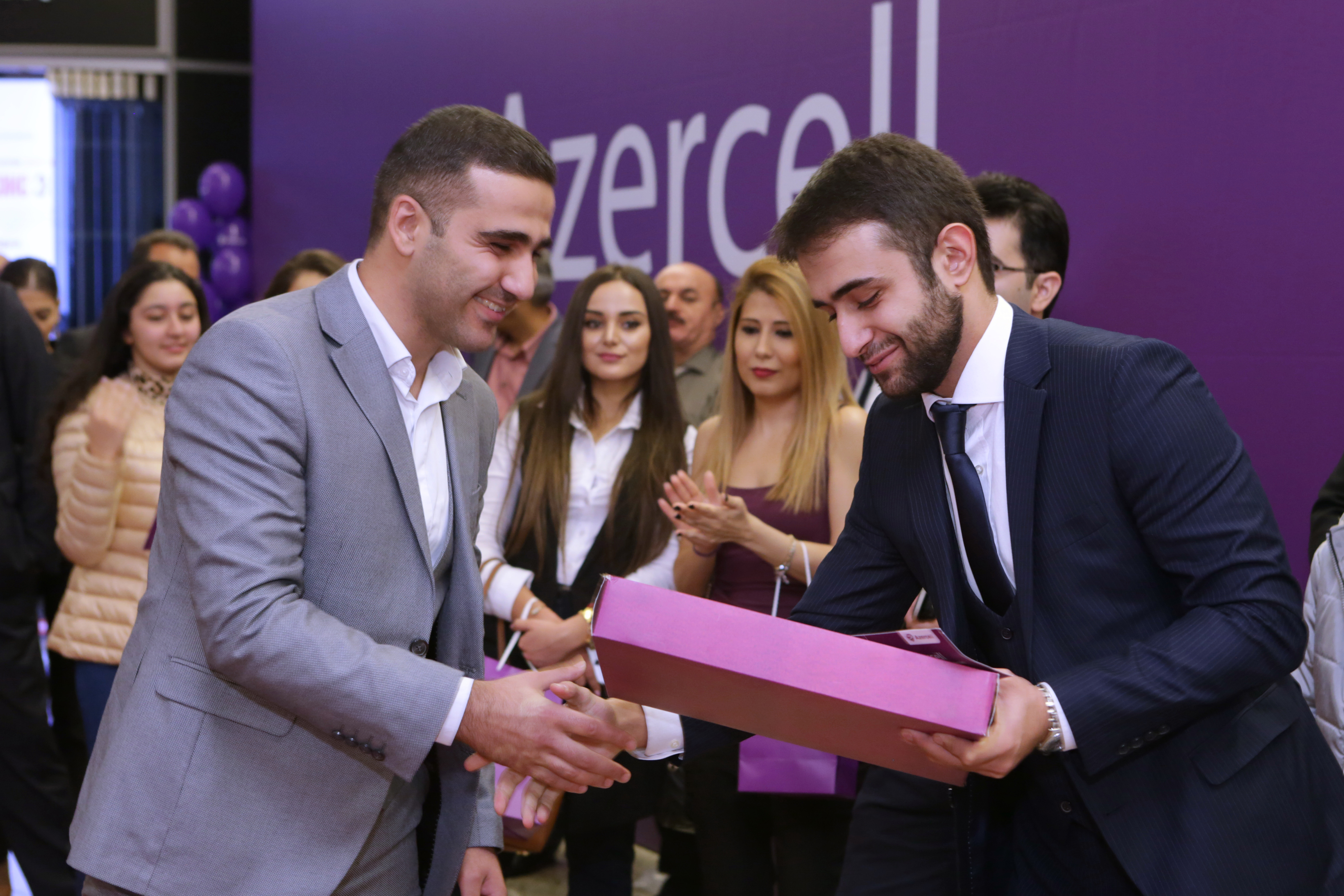 Azercell pioneers first Premium Customer Services in telecom industry