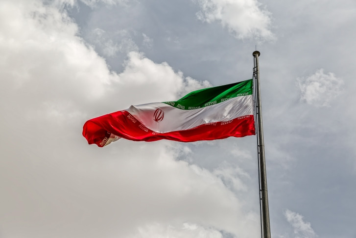 İranda 3 nazir istefa verib