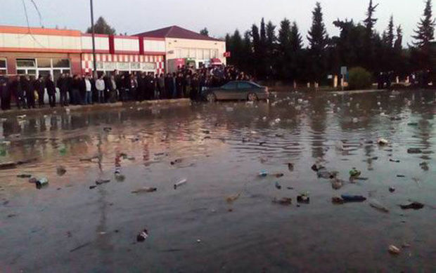 Cəlilabadda su bəndi aşdı: Yol bağlandı – FOTOLAR