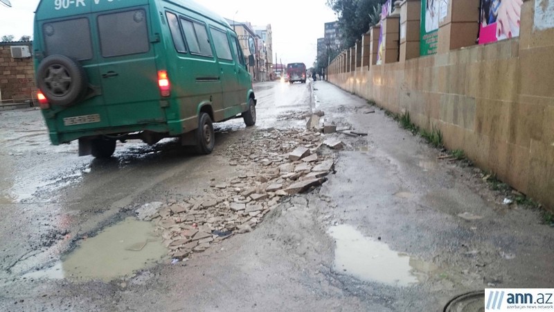 Yağış Müşviqabad qəsəbəsinin yollarını bu vəziyyətə saldı - FOTOLAR