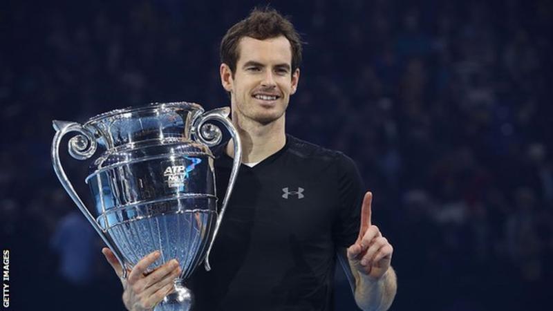 Andy Murray beats Novak Djokovic