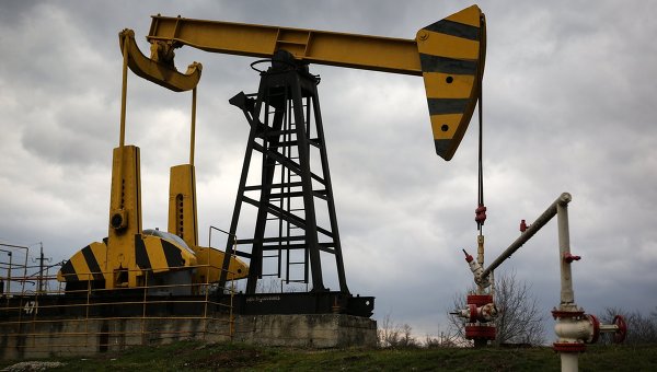 Oil prices dip after OPEC-Russia output cut deal