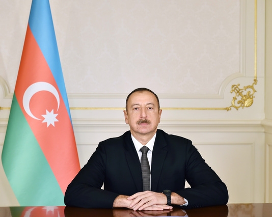 Президент Ильхам Алиев поздравил азербайджанский народ