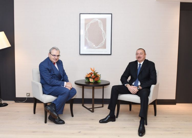 Azərbaycan prezidenti “Suez Group” şirkətinin baş icraçı direktoru ilə görüşdü
