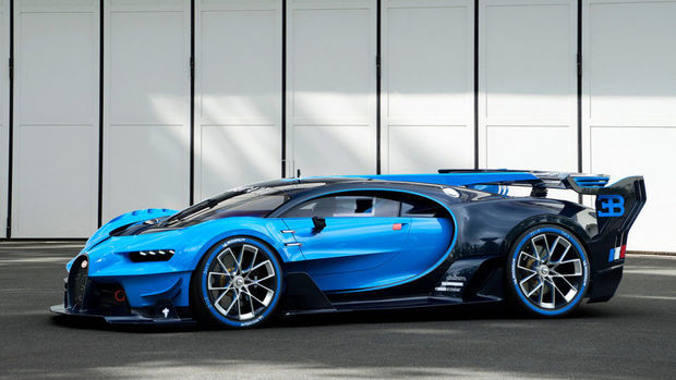 “Bugatti” ilk 3 “Chiron”u öz sahiblərinə göndərib